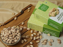 Premium Dry Fruit Combo 1000gm – Pack of 5 | Pistachios, Kashmiri Walnut Kernels, Almonds, Cashews & Green Raisins – 200gm Each